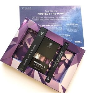 Younique Geode Eye Set Moodstruck